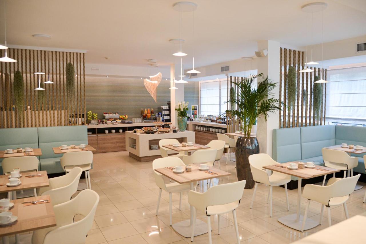 Hotel Renania Bibione Exterior photo